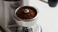 grinder cleaning affects flavor